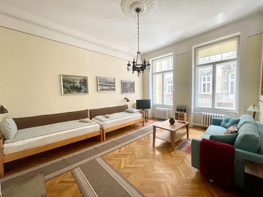 Bank5 Apartmán